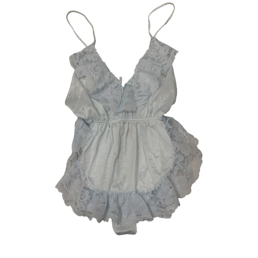 Vintage 1970’s Baby Blue Nylon and Lace Nightgown By Cine Star. Size S.